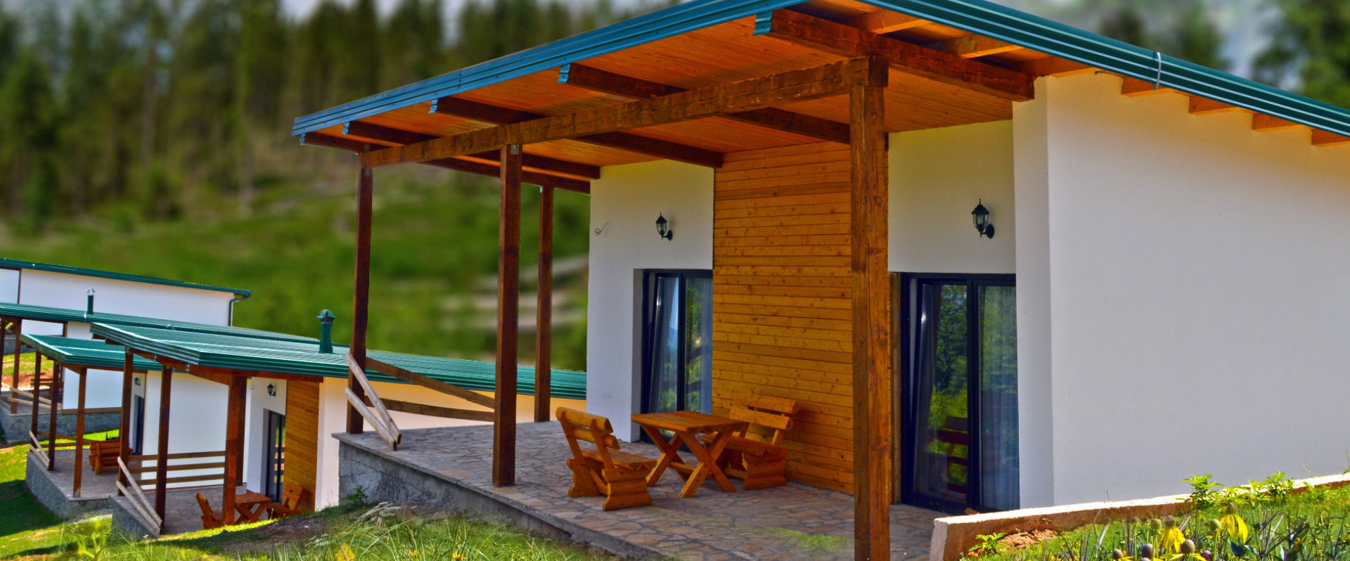 LUX<strong><br />apartmani</strong> <br />