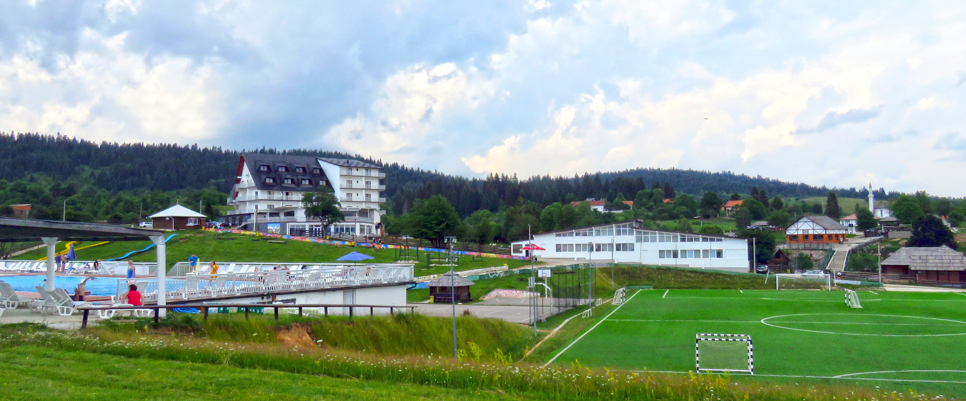 Depadans<strong><br />hotela</strong> <br />