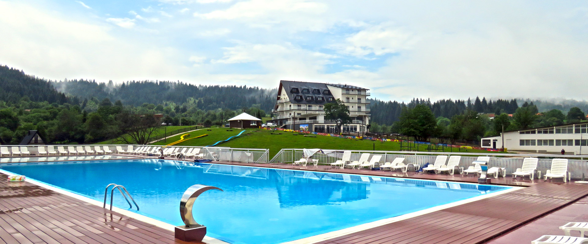 HOTEL<strong><br />Central</strong> <br />